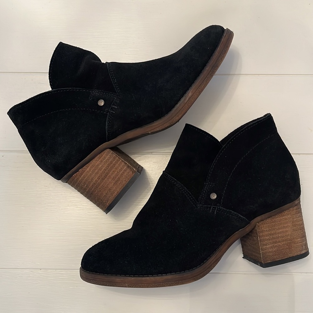 BearPaw Boots